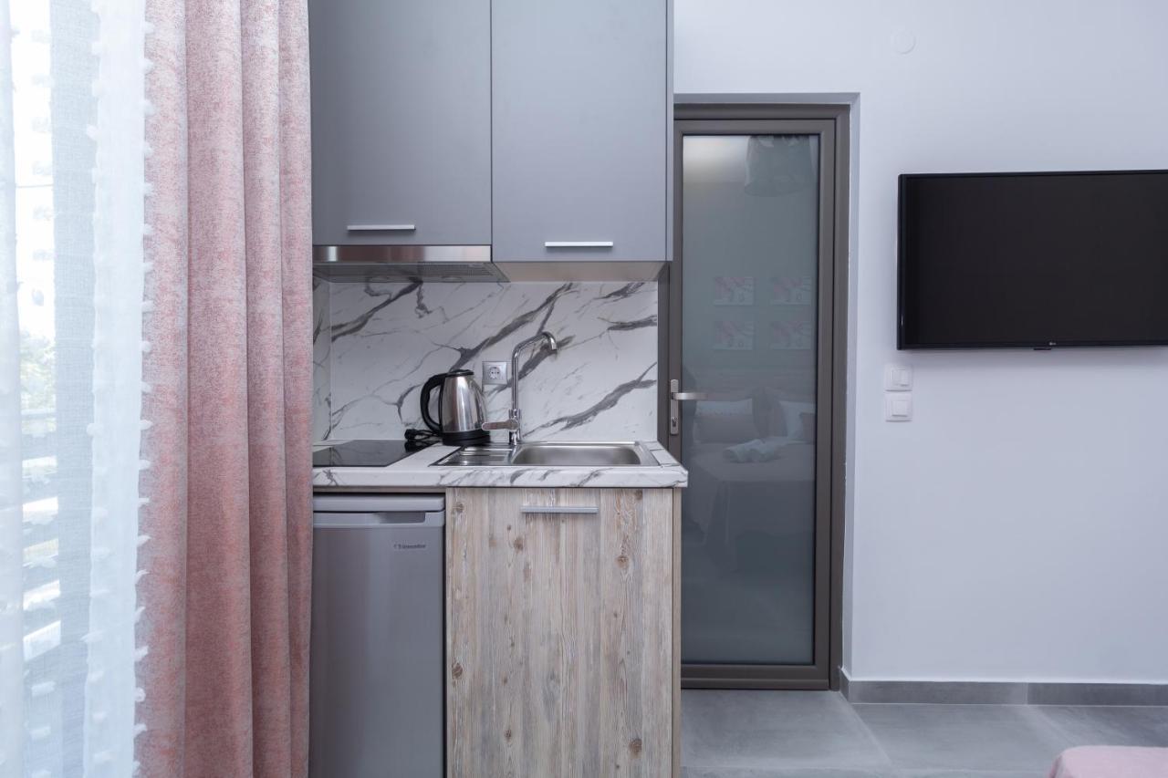 Golden Seaside 1 Apartment Nea Roda Exterior foto